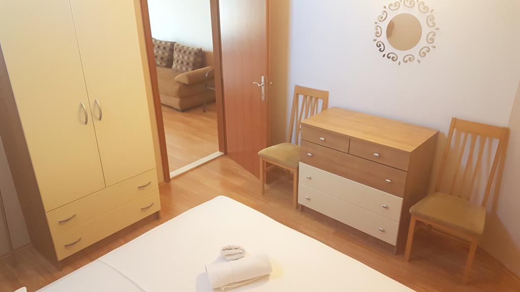 Apartments Mrdelja فرسي المظهر الخارجي الصورة